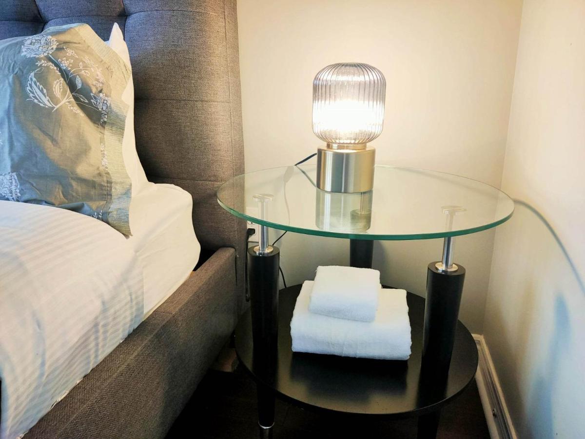 Affordable Room With Free Parking In Newmarket On Zewnętrze zdjęcie