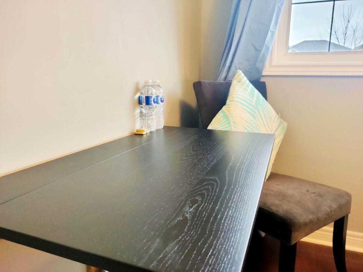 Affordable Room With Free Parking In Newmarket On Zewnętrze zdjęcie