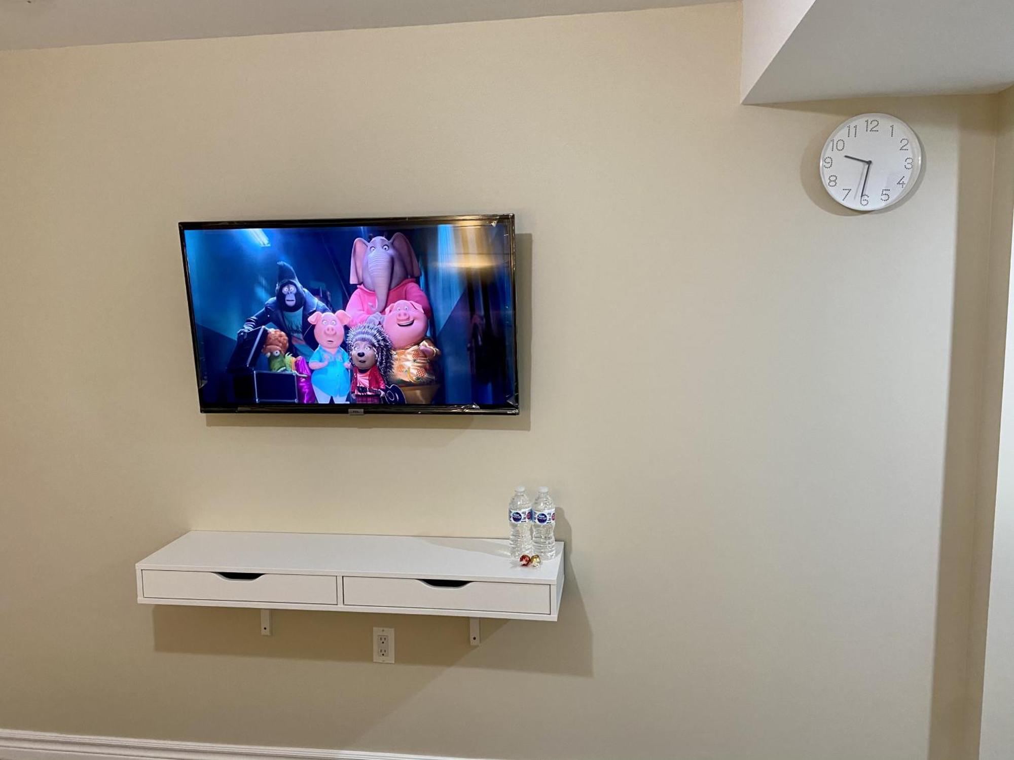 Affordable Room With Free Parking In Newmarket On Zewnętrze zdjęcie