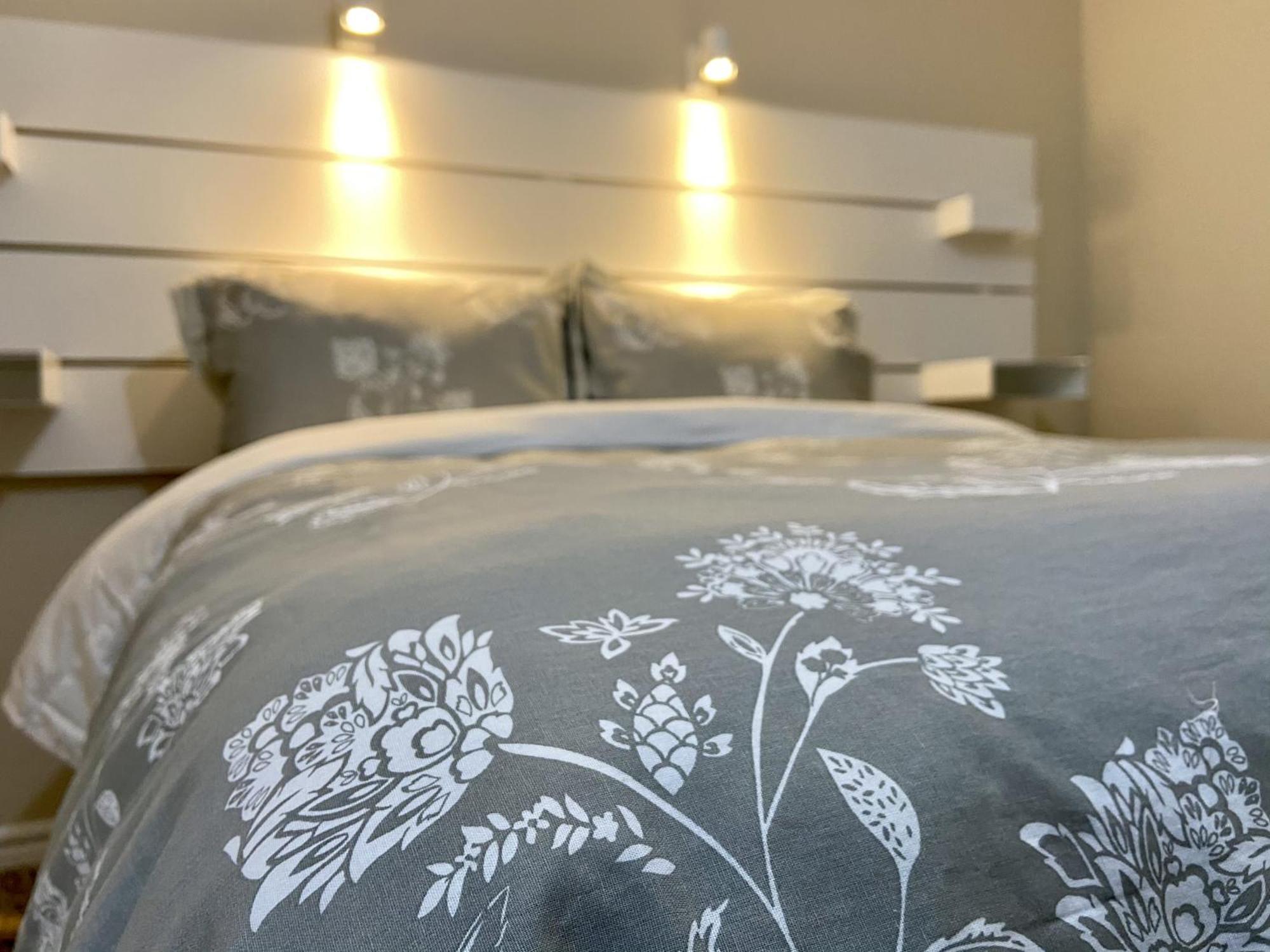 Affordable Room With Free Parking In Newmarket On Zewnętrze zdjęcie